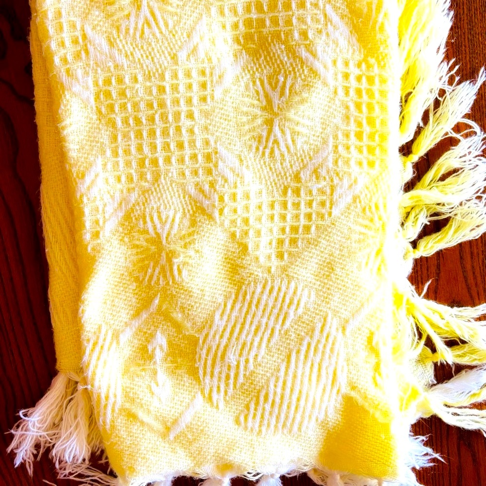 Vintage soft acrylic baby blanket